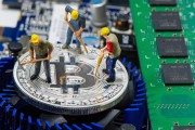 比特币挖矿实质上 比特币挖矿实质上是指