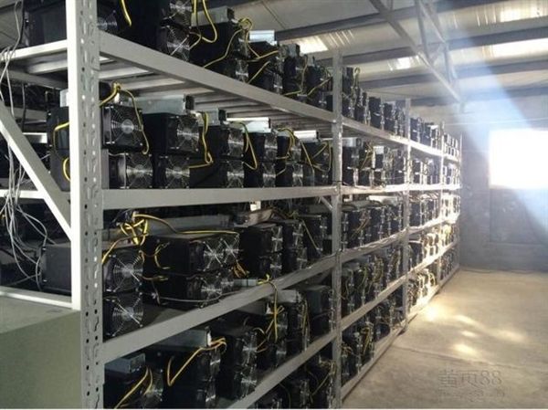 比特币矿机价格计算 比特币矿机多少钱一台