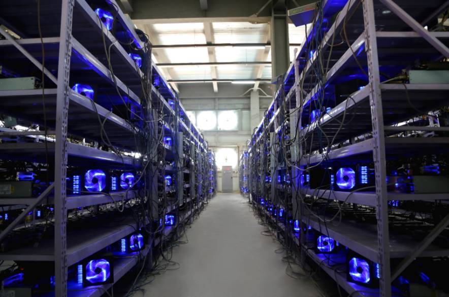 比特币矿机1万 比特币一个矿机多少钱